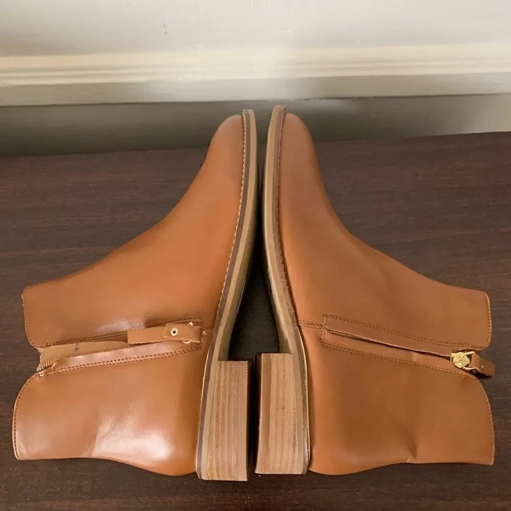 Crevo Eileen Women’s soft genuine leather zip ankle boot size 8, NIB - Picture 4 of 12